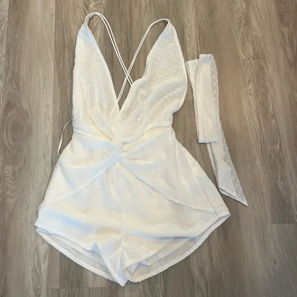 Assorted romper and dresses sold individually - Picture 3 of 11